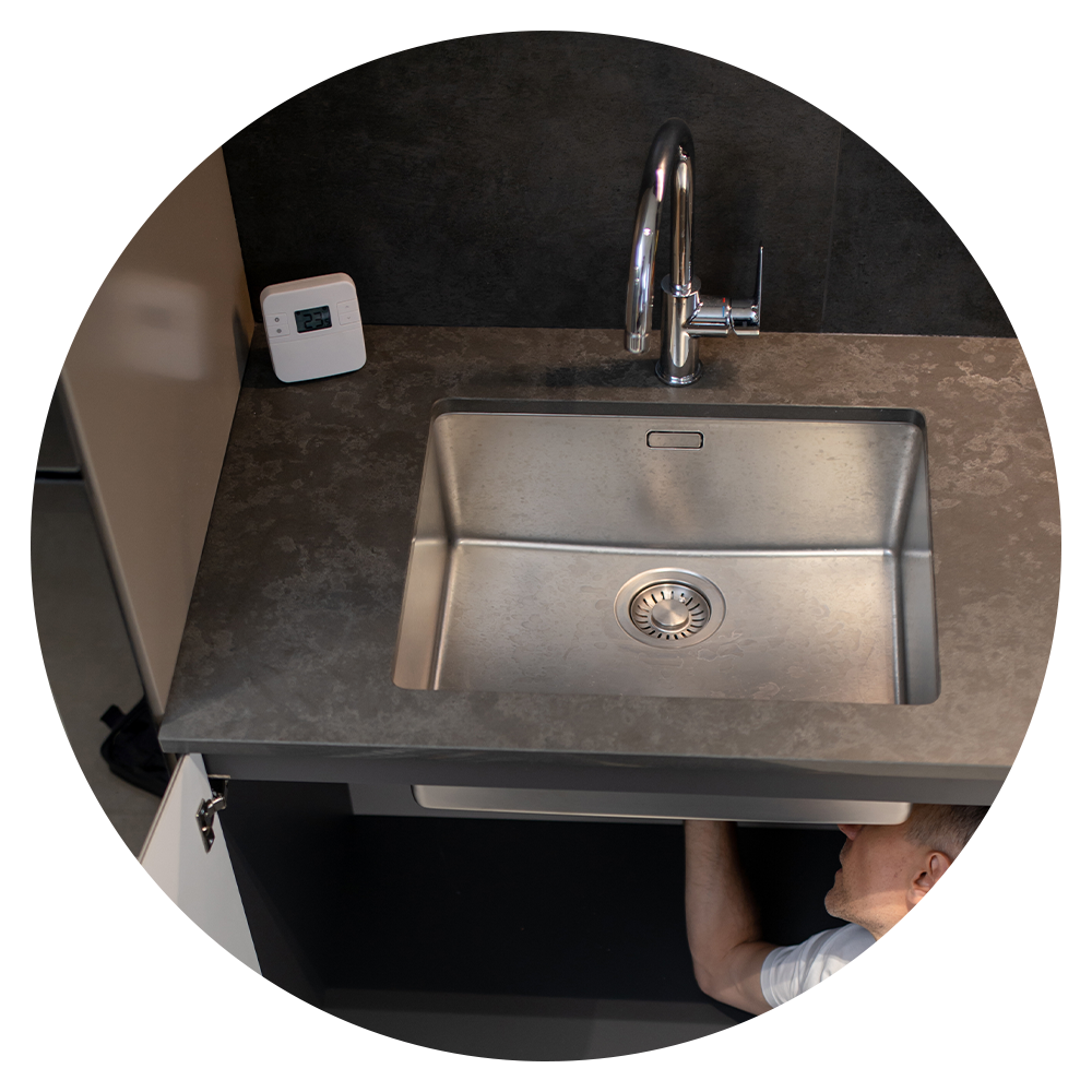 Professional-Plumbing-Services-Provider-04